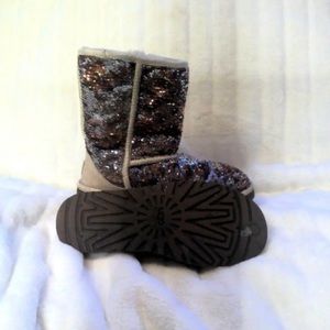 Sparkly ugg boots size 7